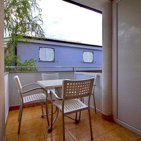 Apartman Maja Pjescana Pjescana Uvala Exterior foto