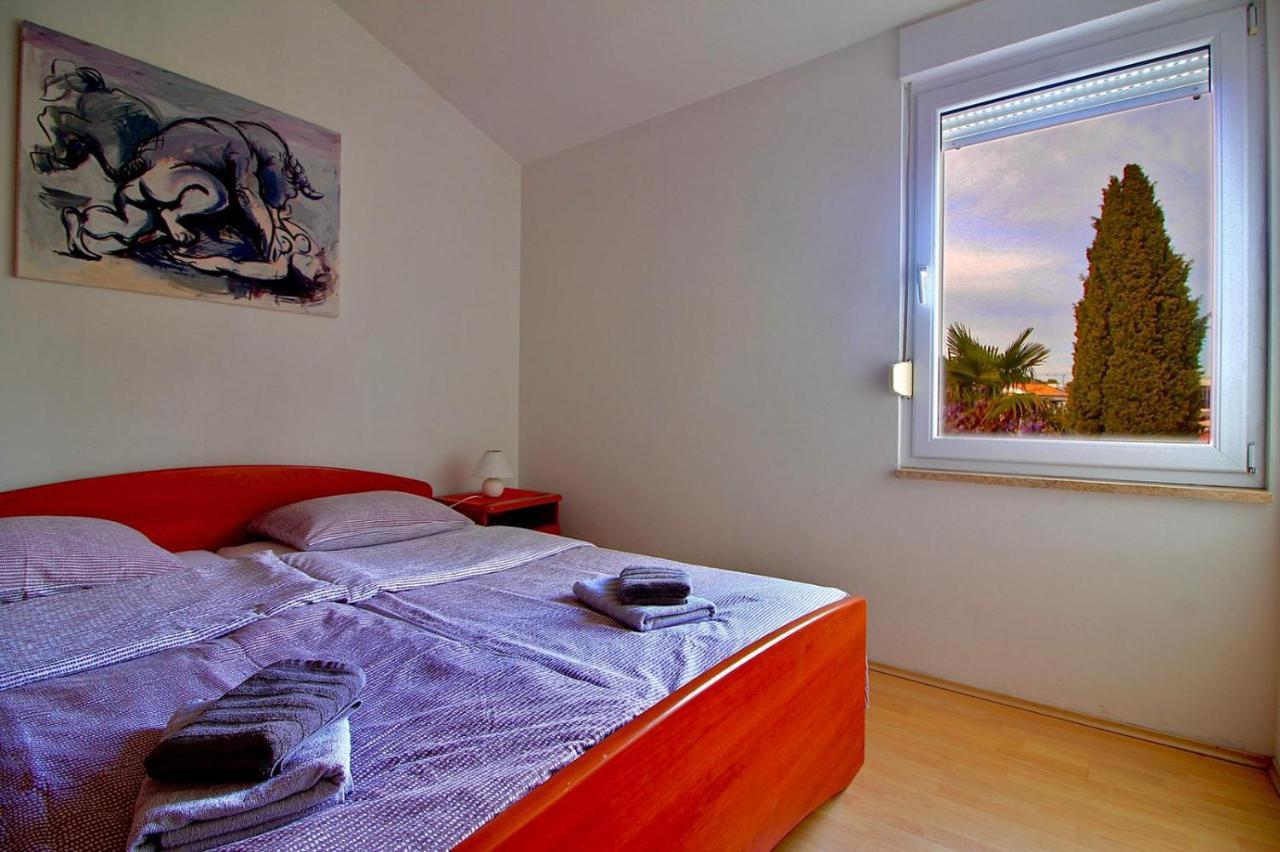 Apartman Maja Pjescana Pjescana Uvala Exterior foto
