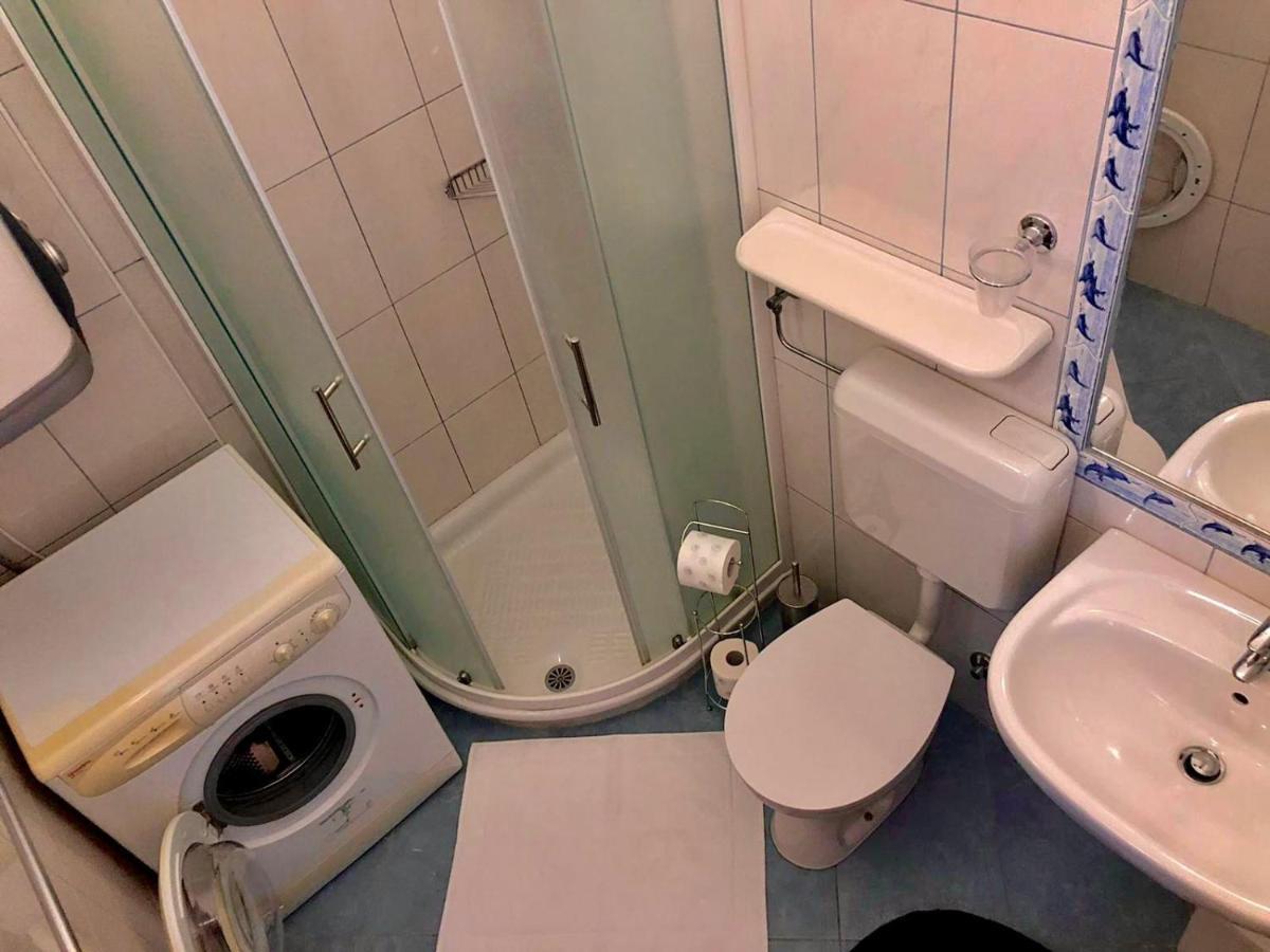 Apartman Maja Pjescana Pjescana Uvala Exterior foto